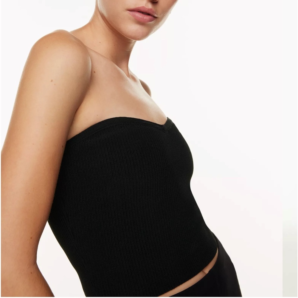 Aritizia babaton sculpt knit sweetheart tube top